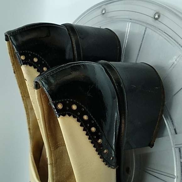 Vintage 1940s black and white saddle - Picture 4 of 8